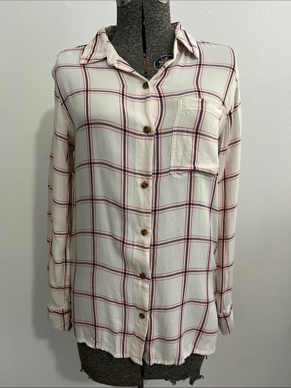 Casual Cream Plaid Flannel Button-Up Shirt